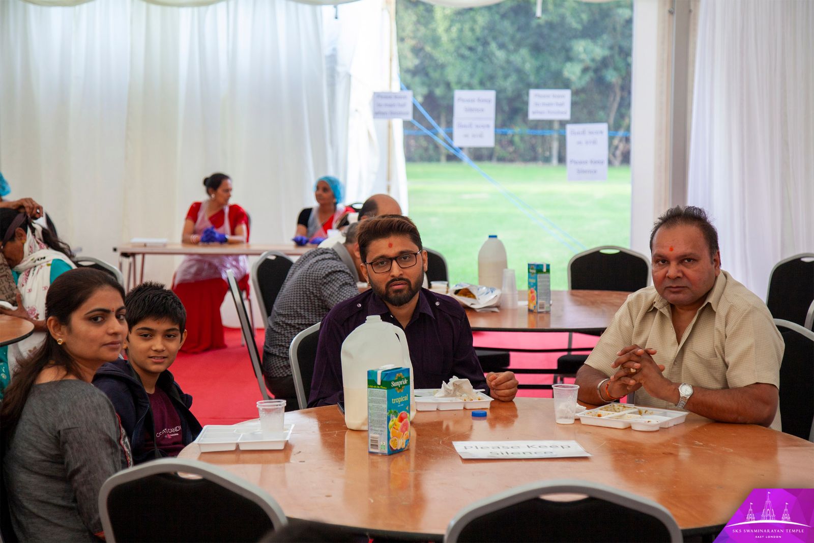©1987-2017 SKS Swaminarayan Temple East London